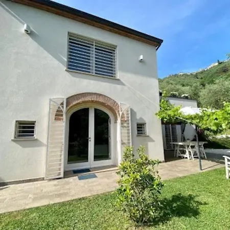 Villino Mami Con Piscina E Vista Mare Panoramica