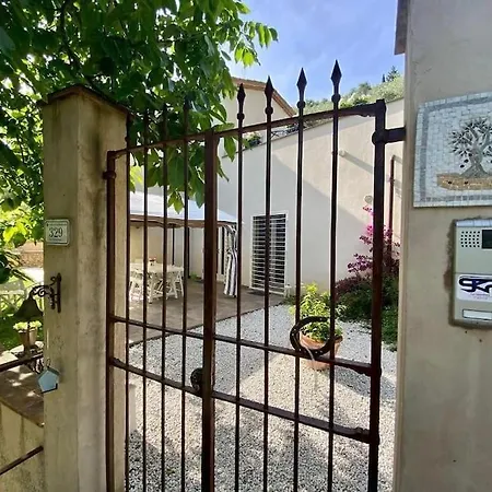 Villino Mami Con Piscina E Vista Mare Panoramica Mommio